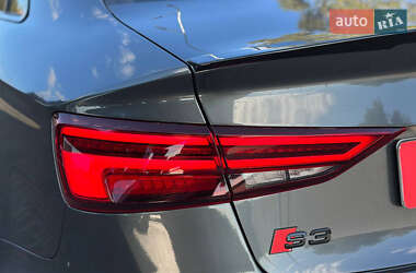 Седан Audi S3 2017 в 