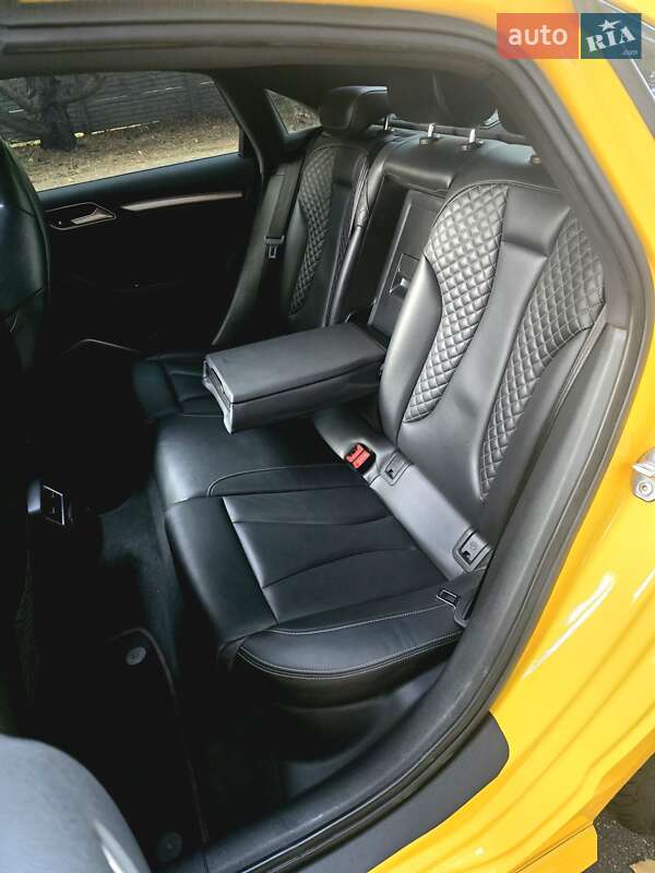Седан Audi S3 2017 в Дніпрі