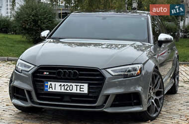 Седан Audi S3 2019 в 