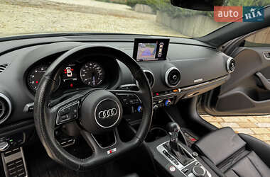 Седан Audi S3 2019 в 
