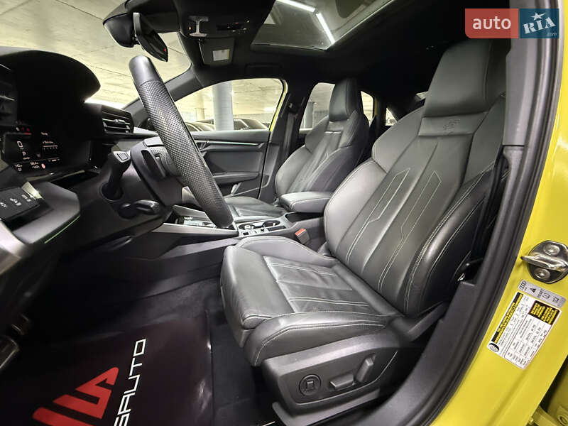 Седан Audi S3 2022 в Одессе