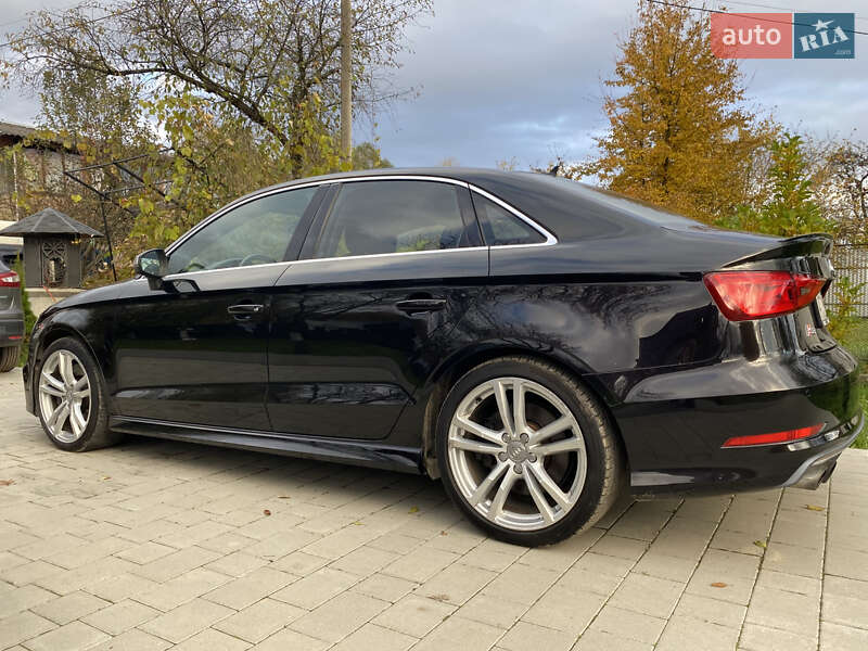 Седан Audi S3 2014 в Коломиї