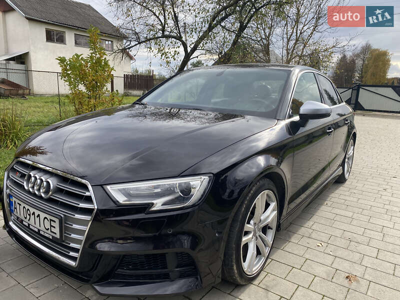 Седан Audi S3 2014 в Коломиї