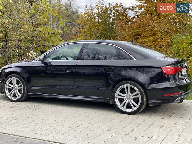 Седан Audi S3 2014 в Коломиї