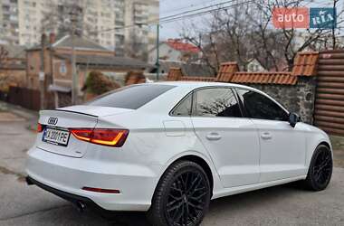 Седан Audi S3 2014 в Виннице