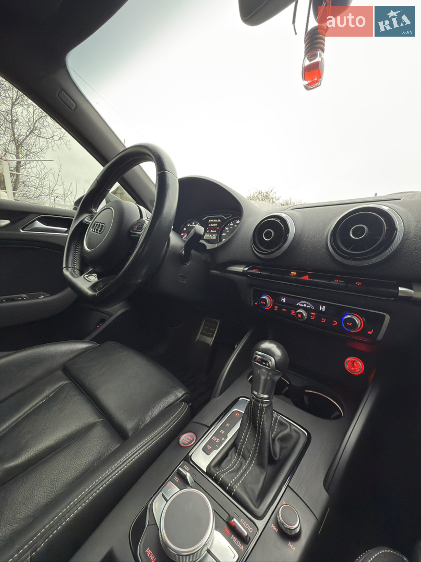 2015 Audi S3 - мініатюра 27