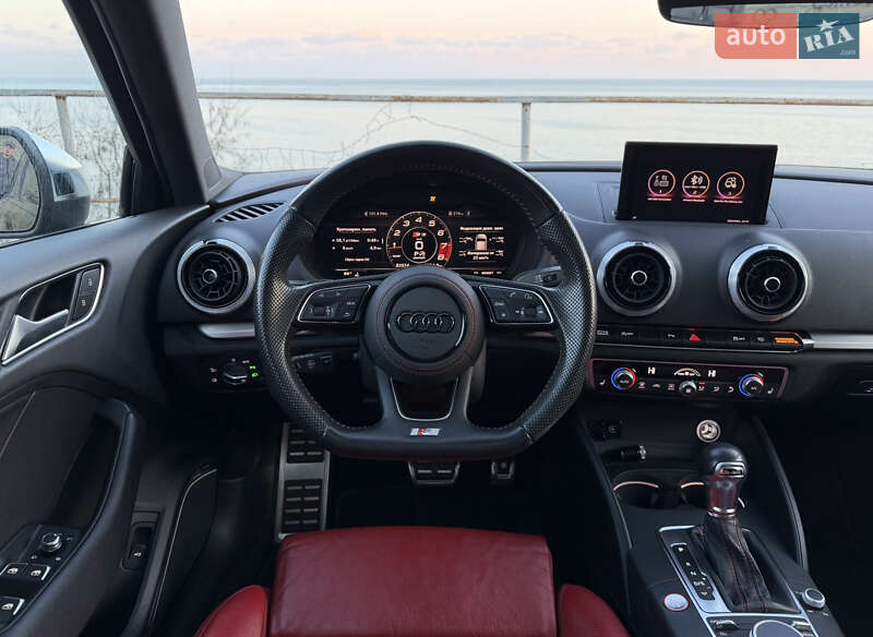 Седан Audi S3 2017 в Одессе