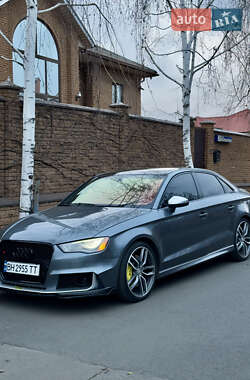 Седан Audi S3 2015 в Кривом Роге