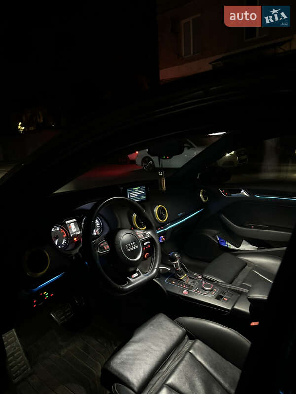 Седан Audi S3 2015 в Кривому Розі