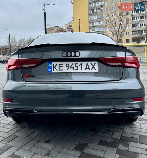 Седан Audi S3 2017 в Дніпрі