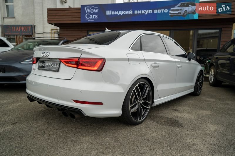Седан Audi S3 2015 в Києві