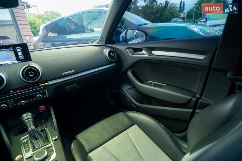 Седан Audi S3 2015 в Києві