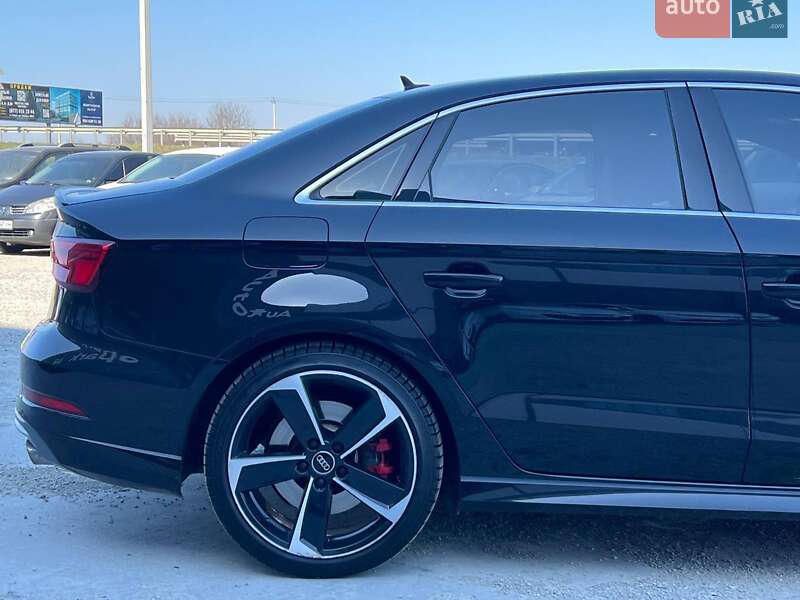 Седан Audi S3 2017 в Львове