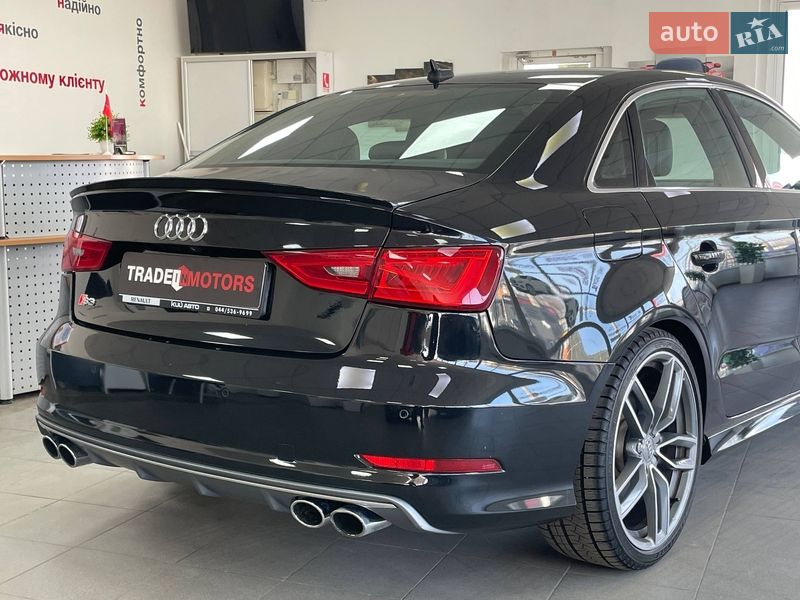 Седан Audi S3 2014 в Киеве