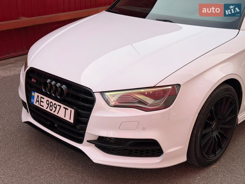 Седан Audi S3 2015 в Києві