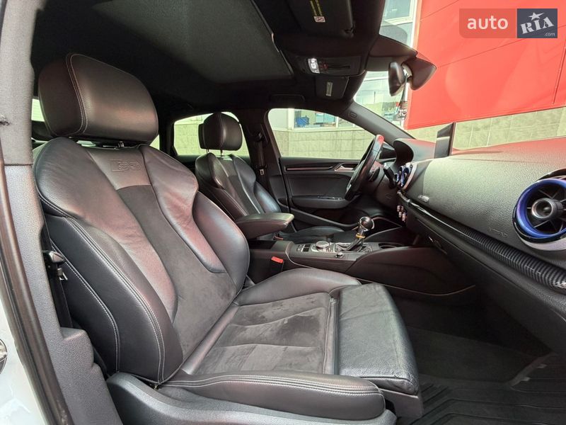 Седан Audi S3 2015 в Києві