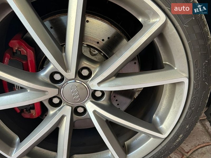 Седан Audi S3 2016 в Дніпрі