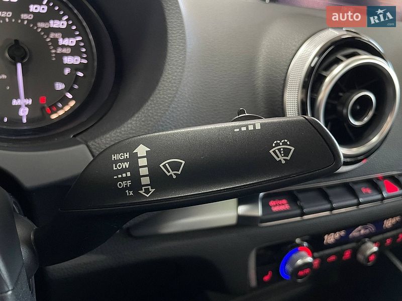 Седан Audi S3 2014 в Києві