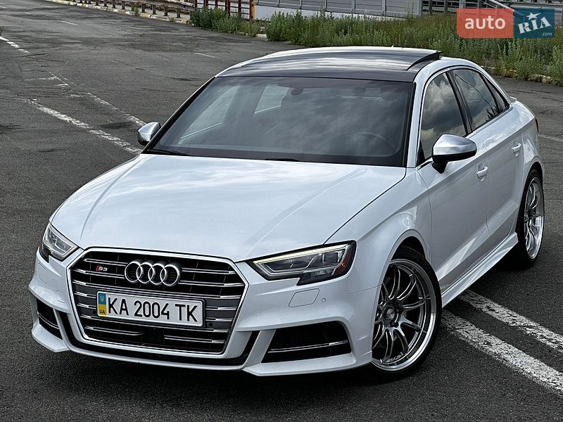 Седан Audi S3 2016 в Ірпені
