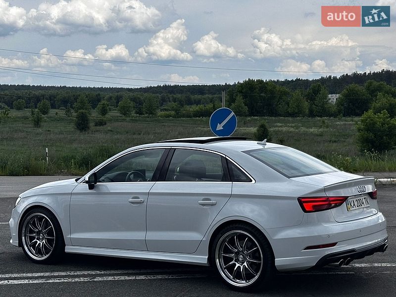 Седан Audi S3 2016 в Ірпені
