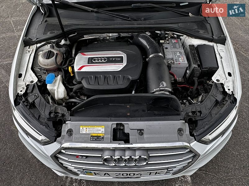 Седан Audi S3 2016 в Ірпені