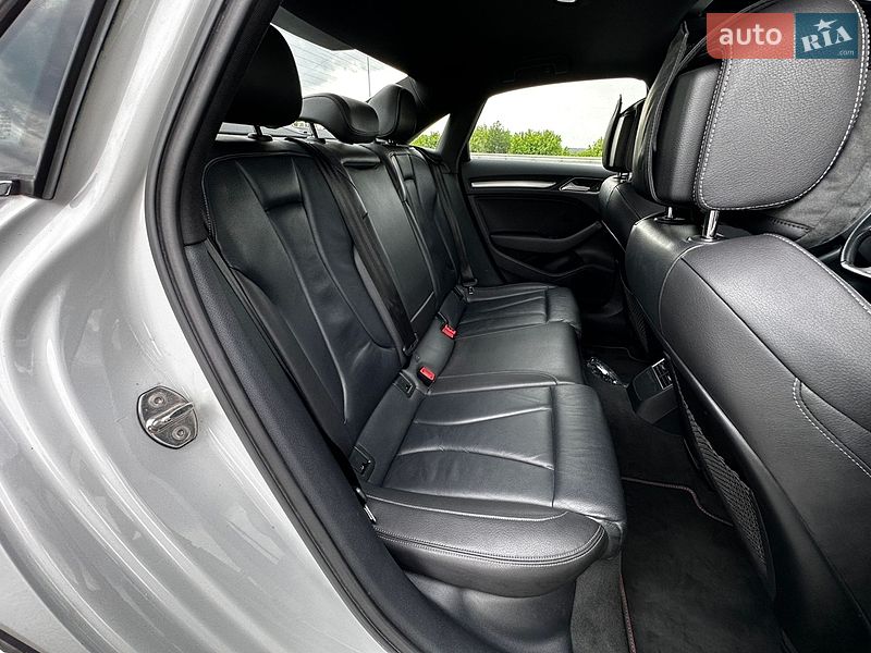 Седан Audi S3 2016 в Ірпені