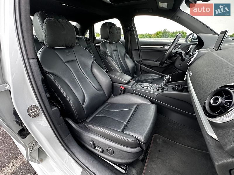 Седан Audi S3 2016 в Ірпені