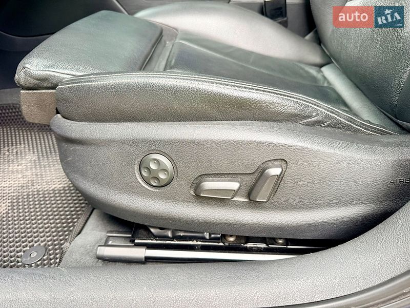 Седан Audi S3 2014 в Киеве