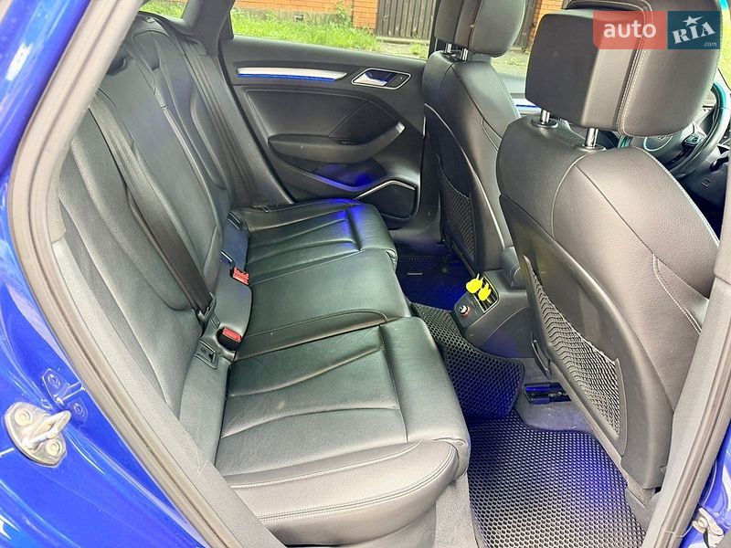 Седан Audi S3 2014 в Киеве