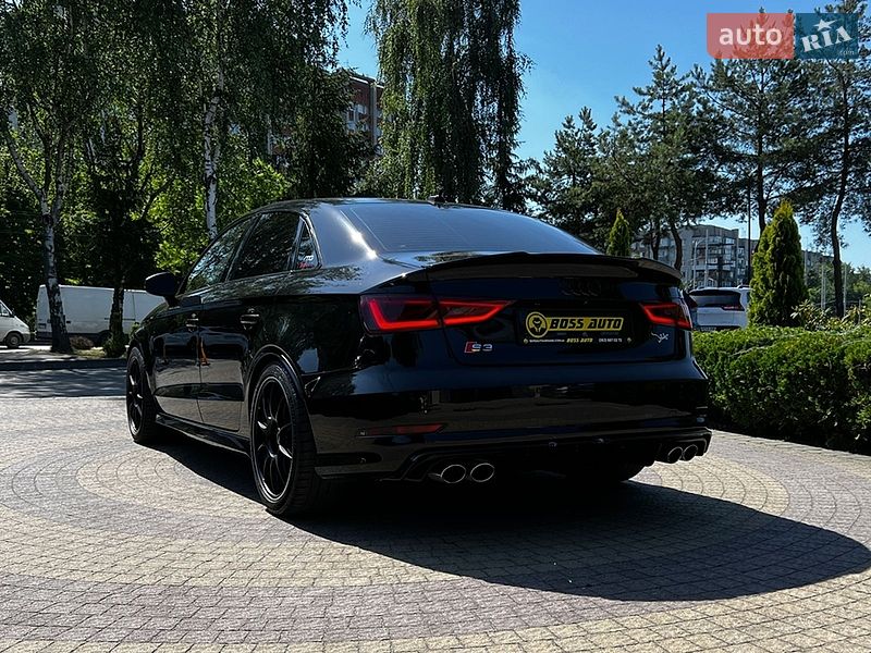 Седан Audi S3 2014 в Львове