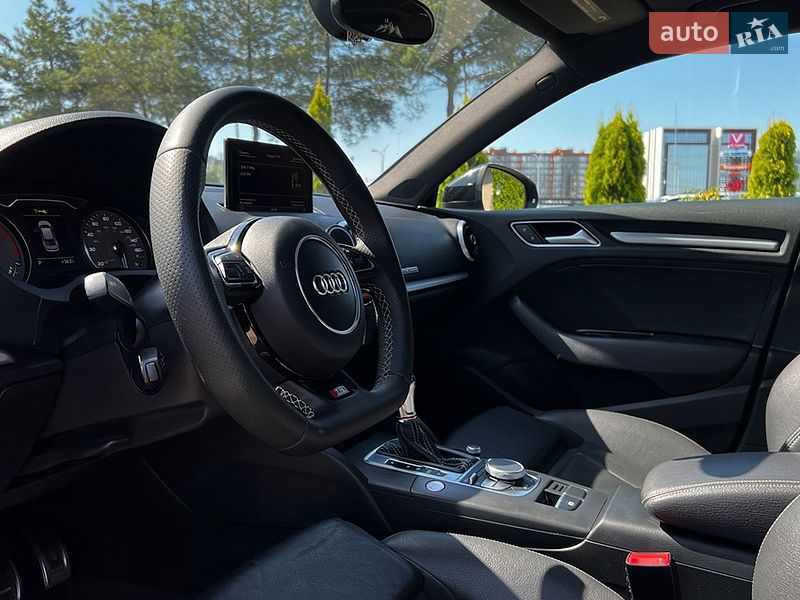 Седан Audi S3 2014 в Львове