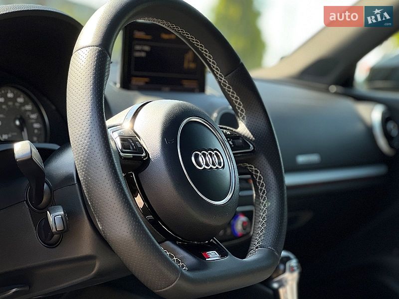 Седан Audi S3 2014 в Львове