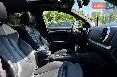 Седан Audi S3 2014 в Львове