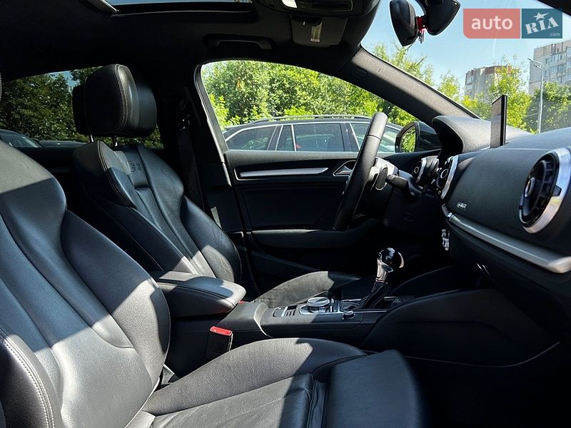 Седан Audi S3 2014 в Львове