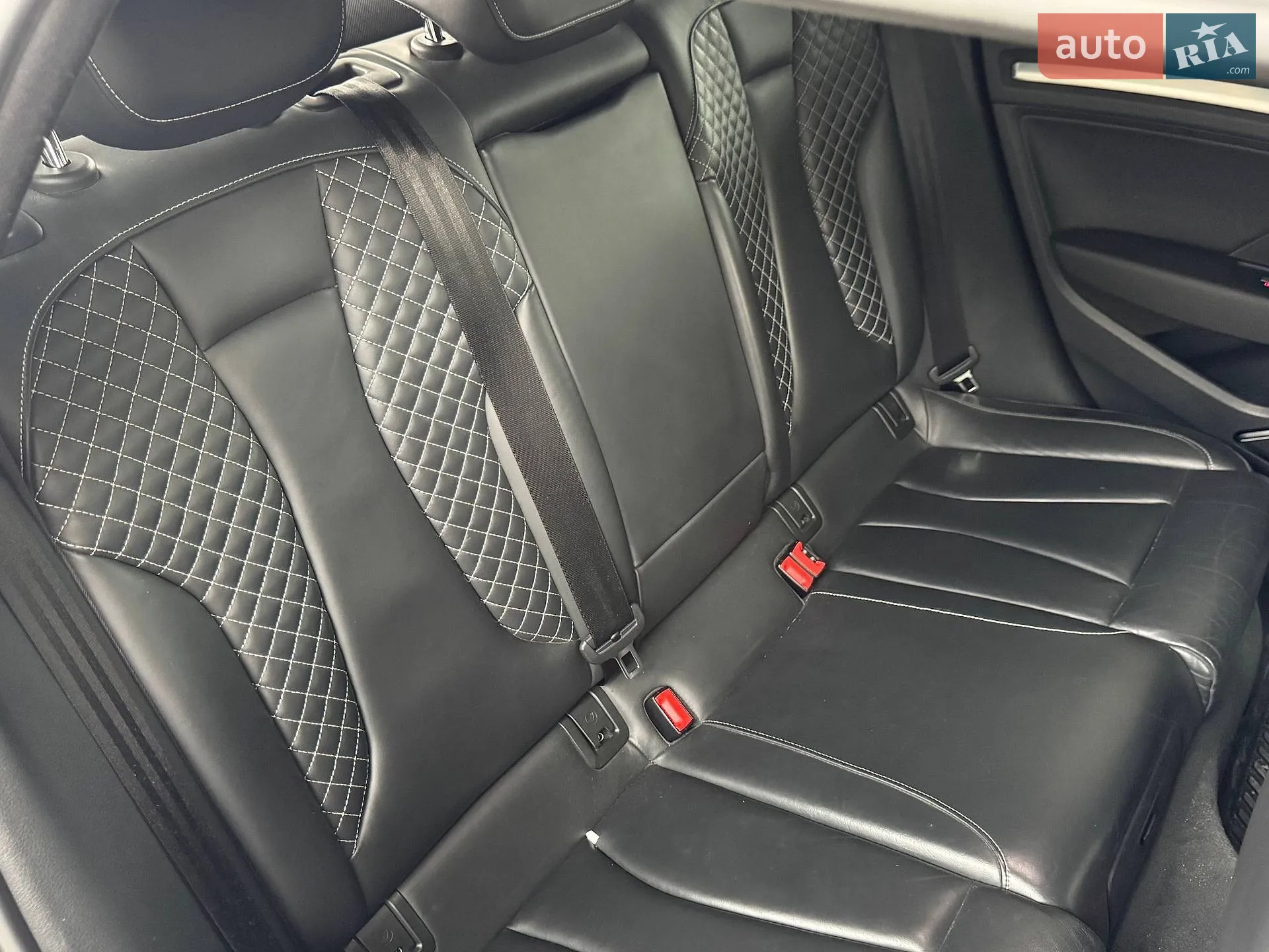2016 Audi S3 - мініатюра 26