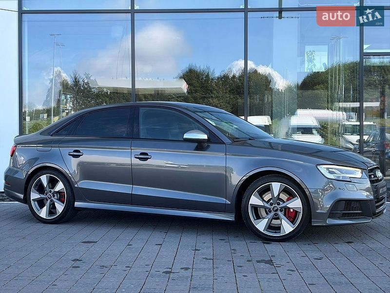 Седан Audi S3 2017 в Львове