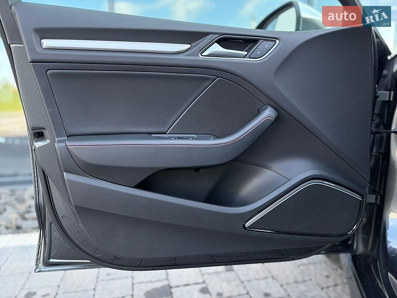Седан Audi S3 2017 в Львове