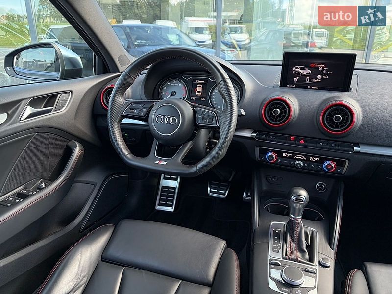 Седан Audi S3 2017 в Львове