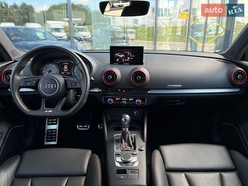 Седан Audi S3 2017 в Львове