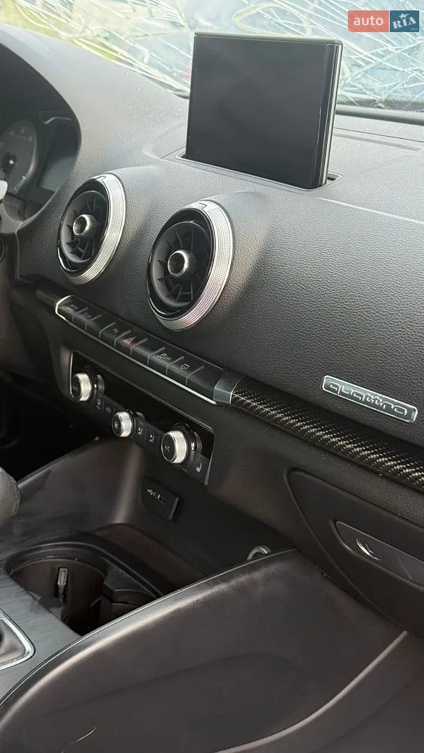 2019 Audi S3 - мініатюра 18