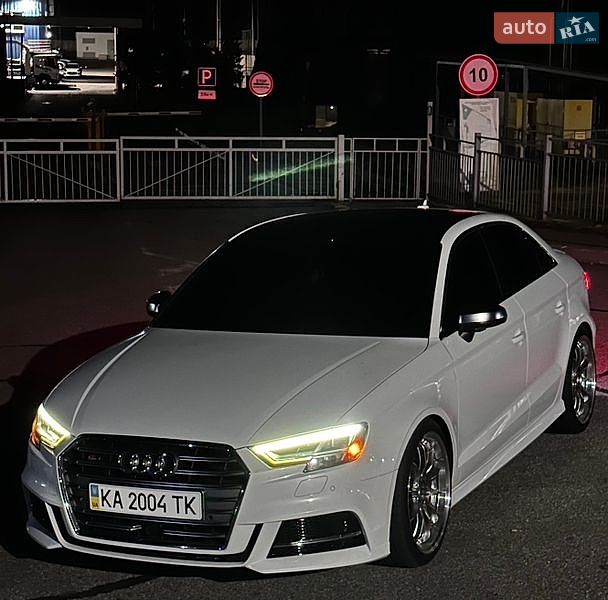 Седан Audi S3 2016 в Ірпені