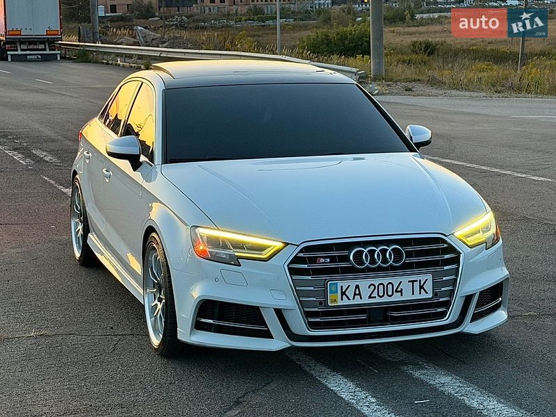 Седан Audi S3 2016 в Ірпені