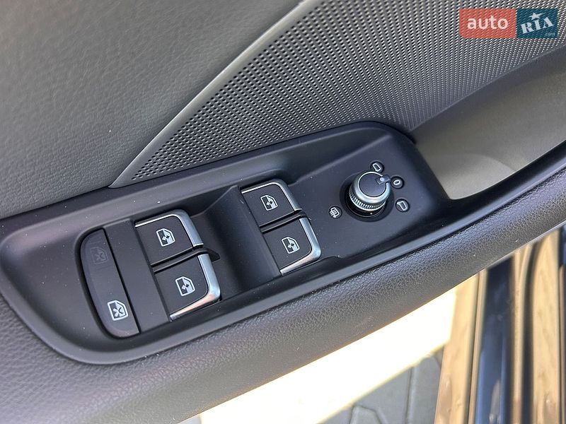 Седан Audi S3 2019 в Львове фото 23 Седан Audi S3 2019 в Львове