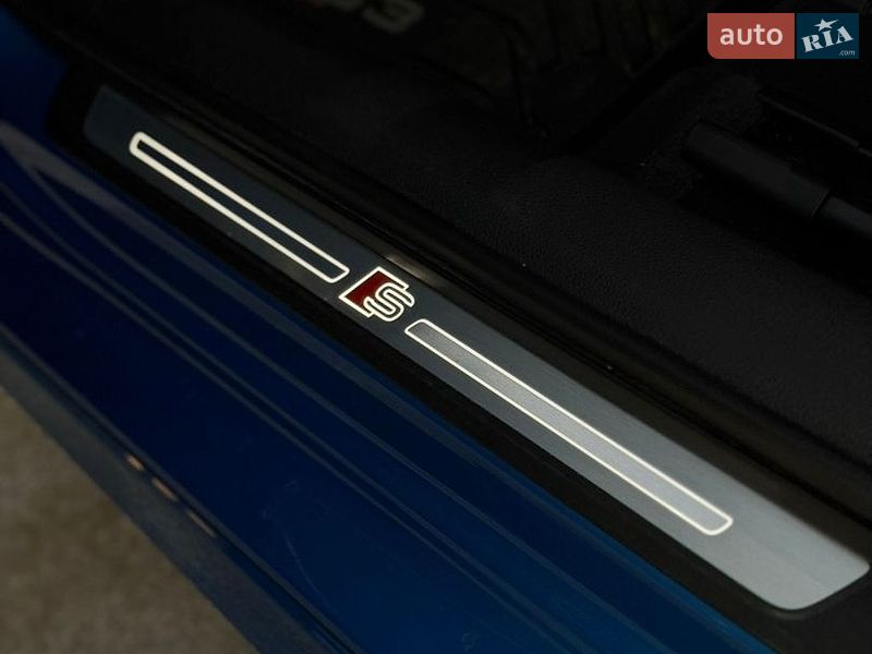 Седан Audi S3 2017 в Киеве