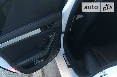 Седан Audi S4 2011 в 