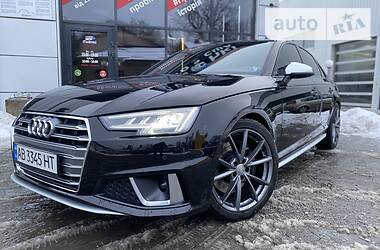 Седан Audi S4 2019 в Киеве