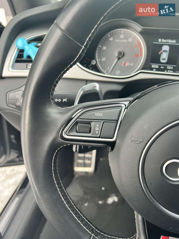 Седан Audi S4 2014 в Києві