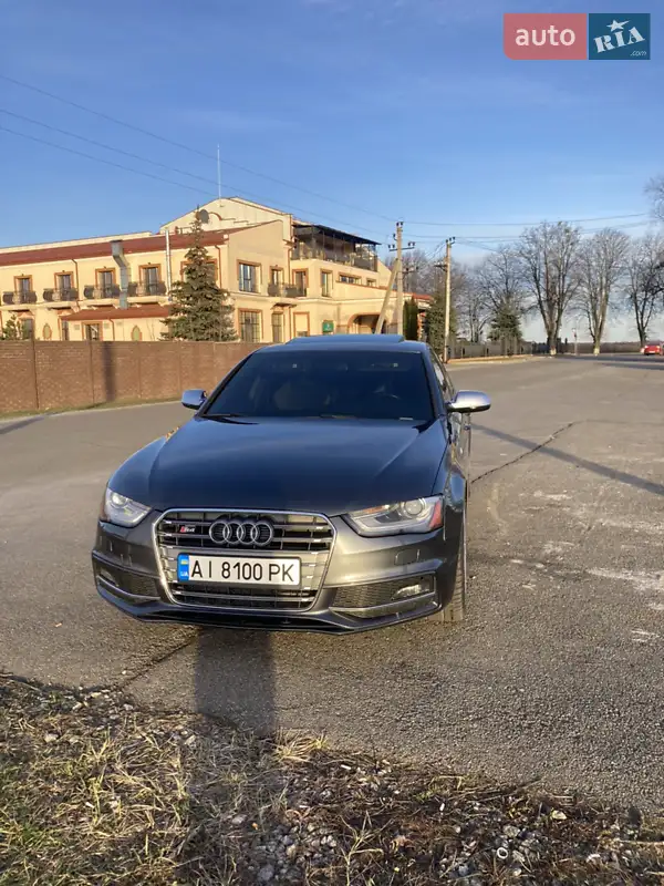 Седан Audi S4 2014 в 