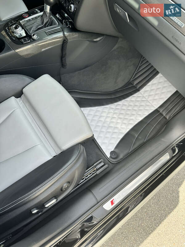 Седан Audi S4 2014 в Києві
