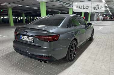 Седан Audi S4 2022 в Киеве